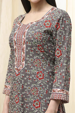 Gray Cotton Screen Print Unstitched Suit Set image number 2