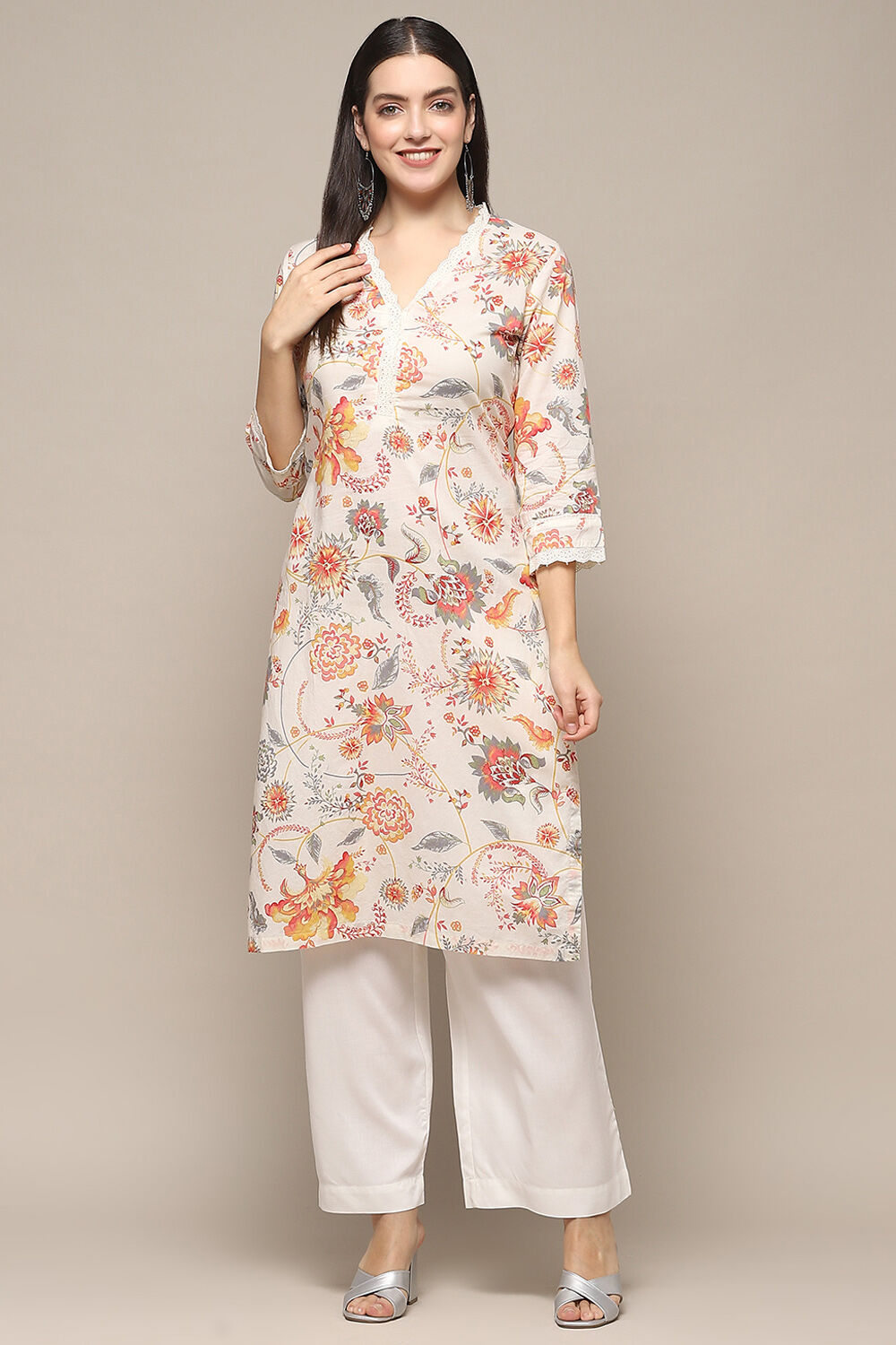 Off-White Cotton Floral Straight Kurta image number 5
