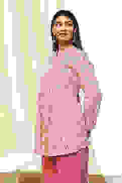Pink Floral Cotton Shirt-Style Short Kurta image number 2