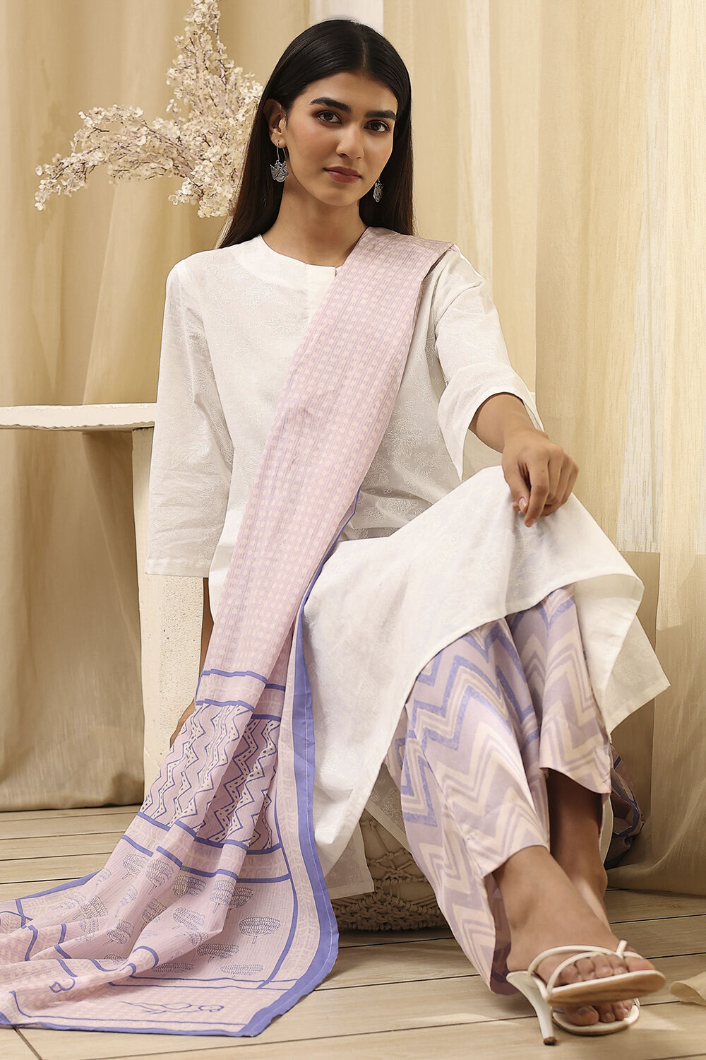 Blue and White Cotton Straight Suit Set image number 0