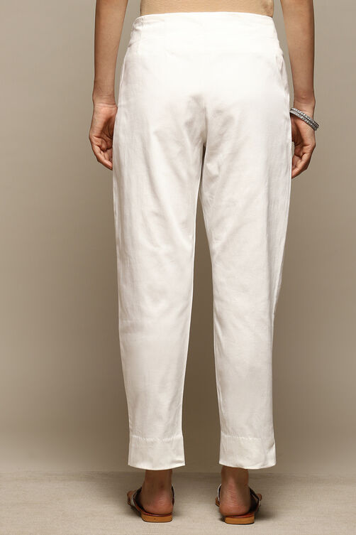 Black Cotton Relaxed Pant image number 4