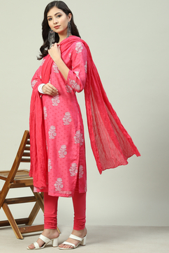 Pink Straight Kurta Churidar Suit Set image number 6