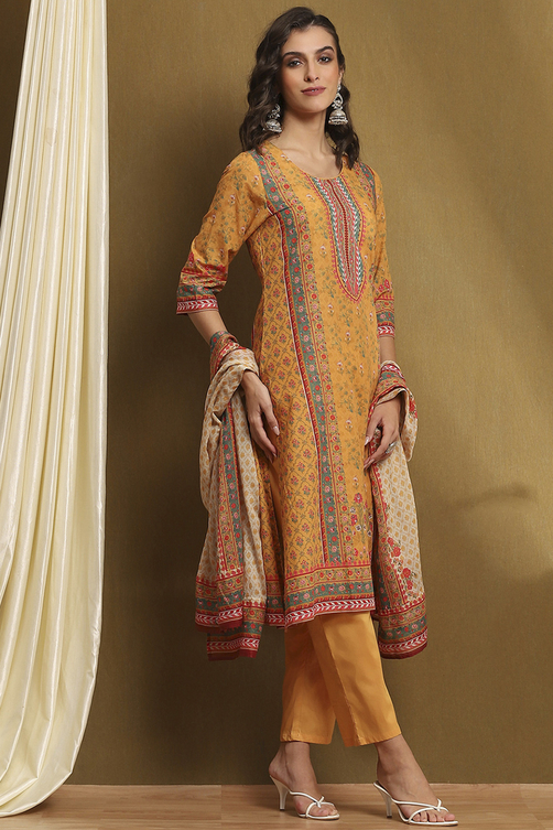 Moss Green Cotton Floral Printed Straight Suit Set image number 5