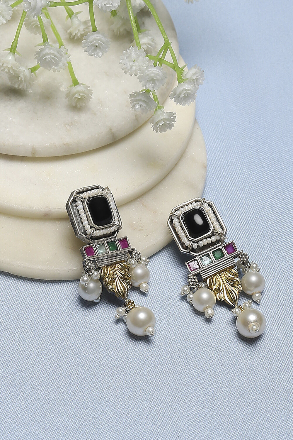 Black Brass Drop & Danglers image number 0