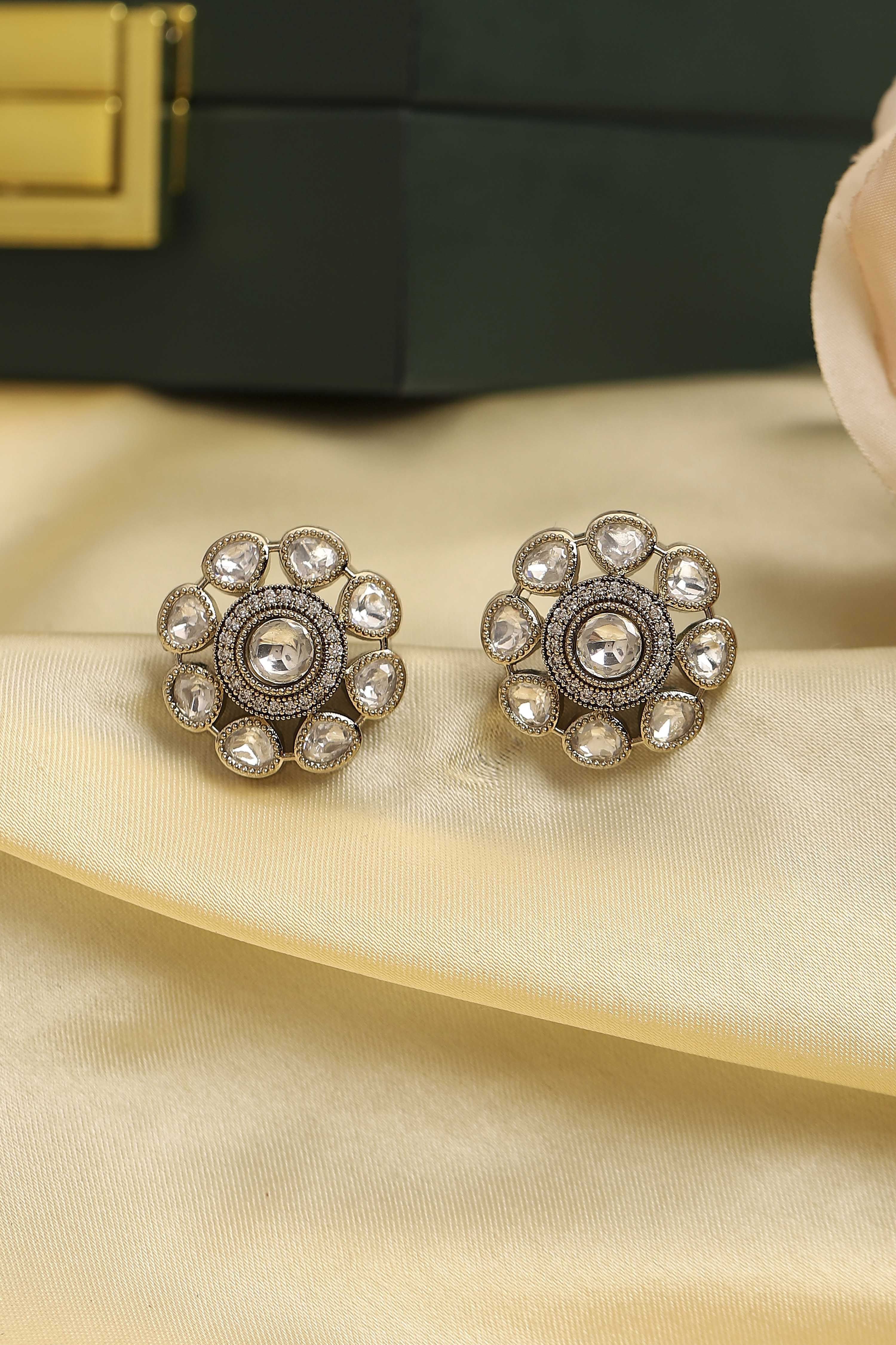 biba Silver-Toned Gold Plated Brass Floral Stud EarringsSilver-Toned Gold Plated Brass Floral Stud Earrings-picture-477