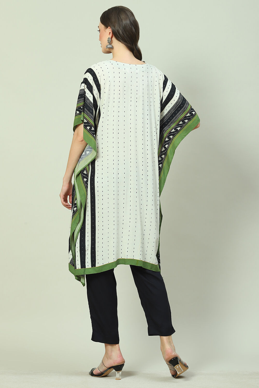 Mud Navy Rayaon Straight Kurta Regular Pant Suit Set image number 4