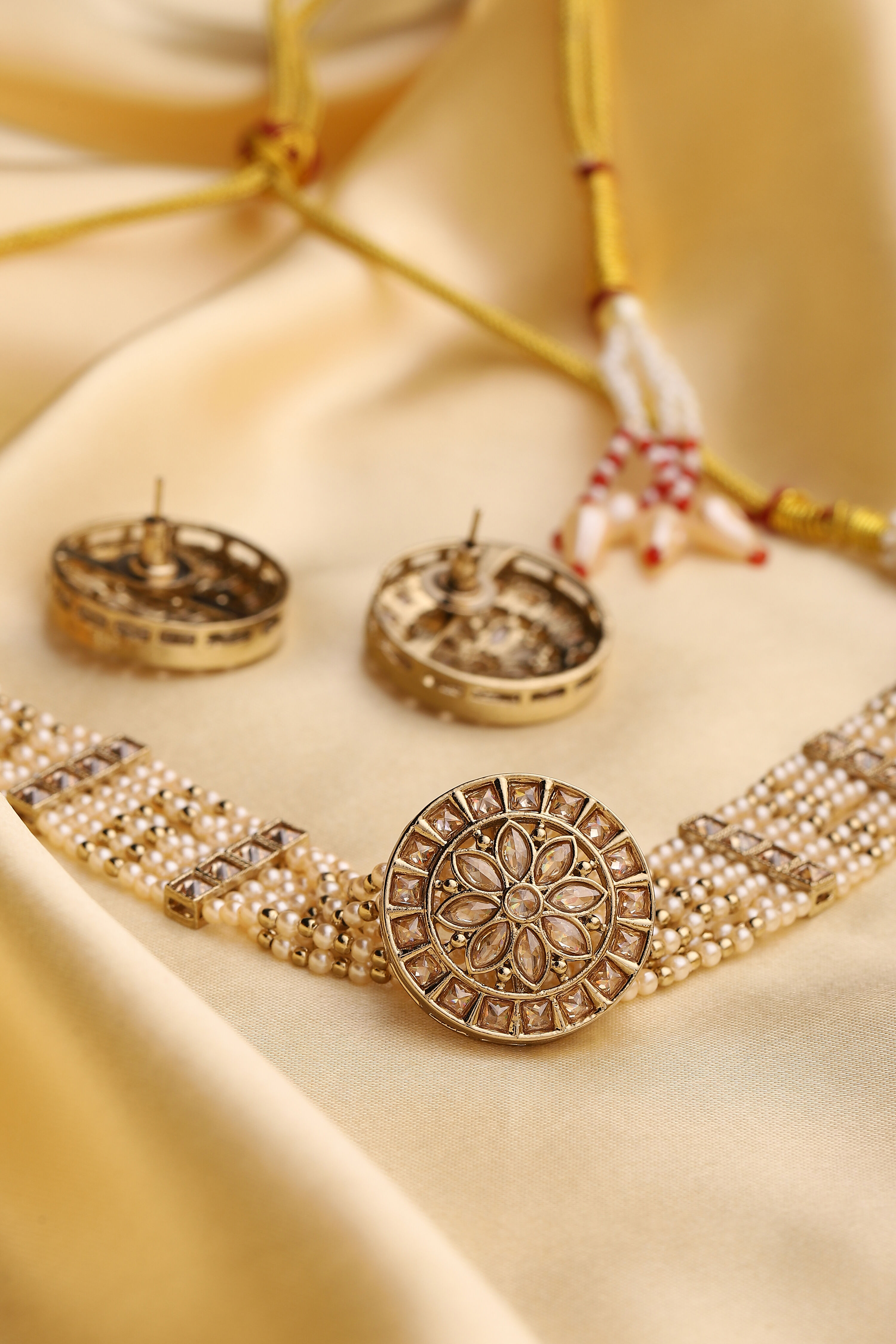 Champagne Alloy Necklace Set image number 1