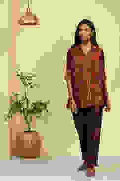 Purple Printed Regular Fit Straight Kurti image number 0