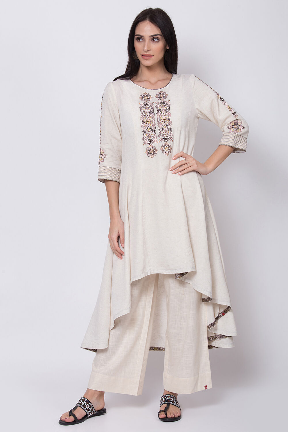 Off White A Line High Low Kurta image number 0