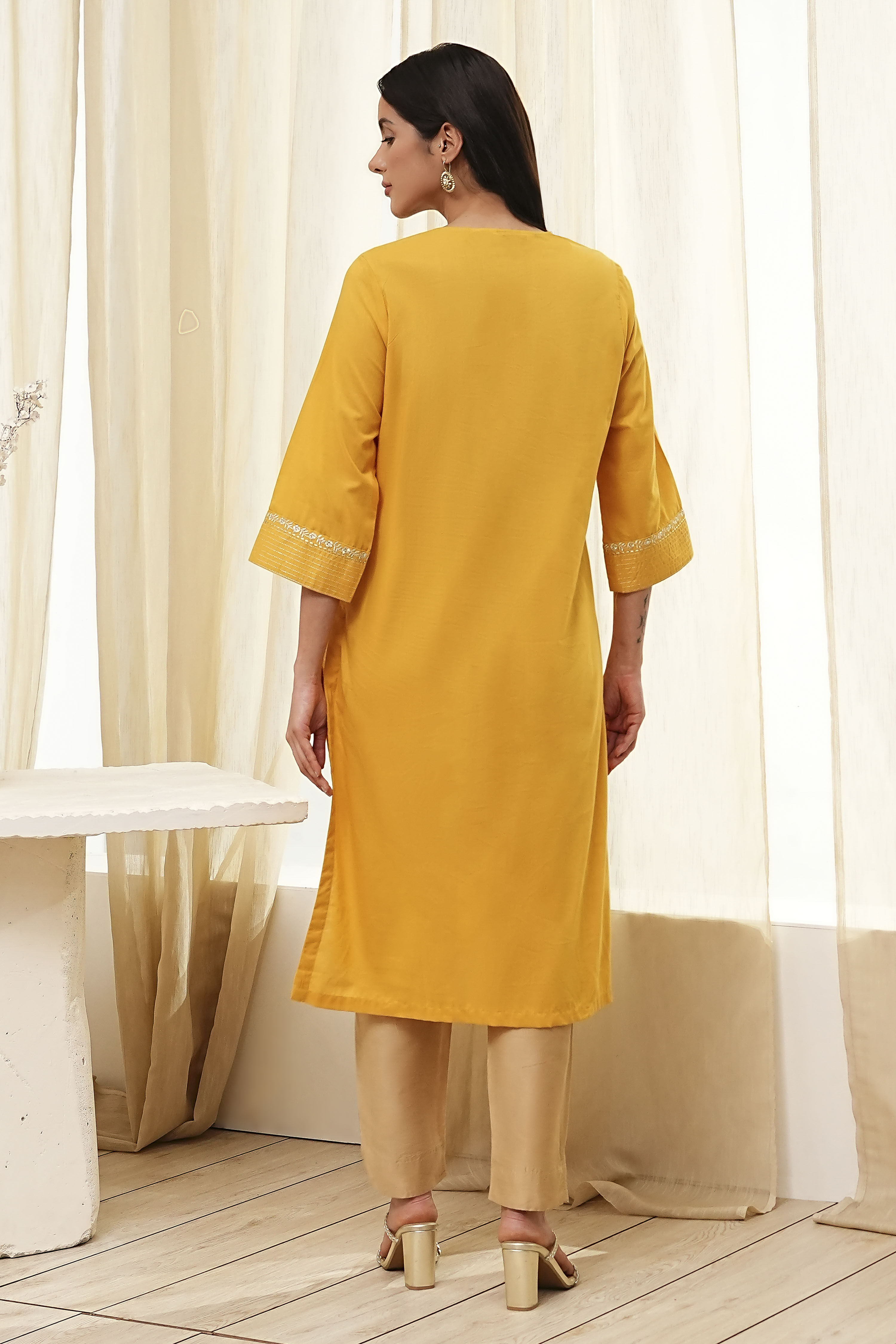 Ochre Yellow Cotton Solid Straight Kurta image number 3