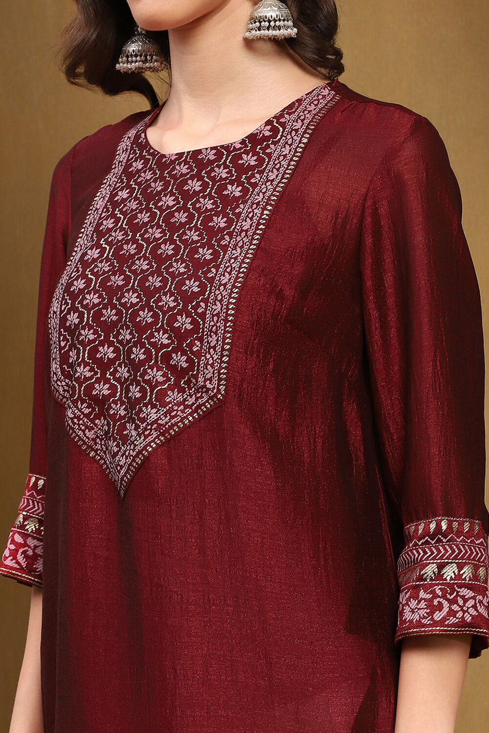 Maroon Silk Yard Dyed Straight Festive Kurta image number 1