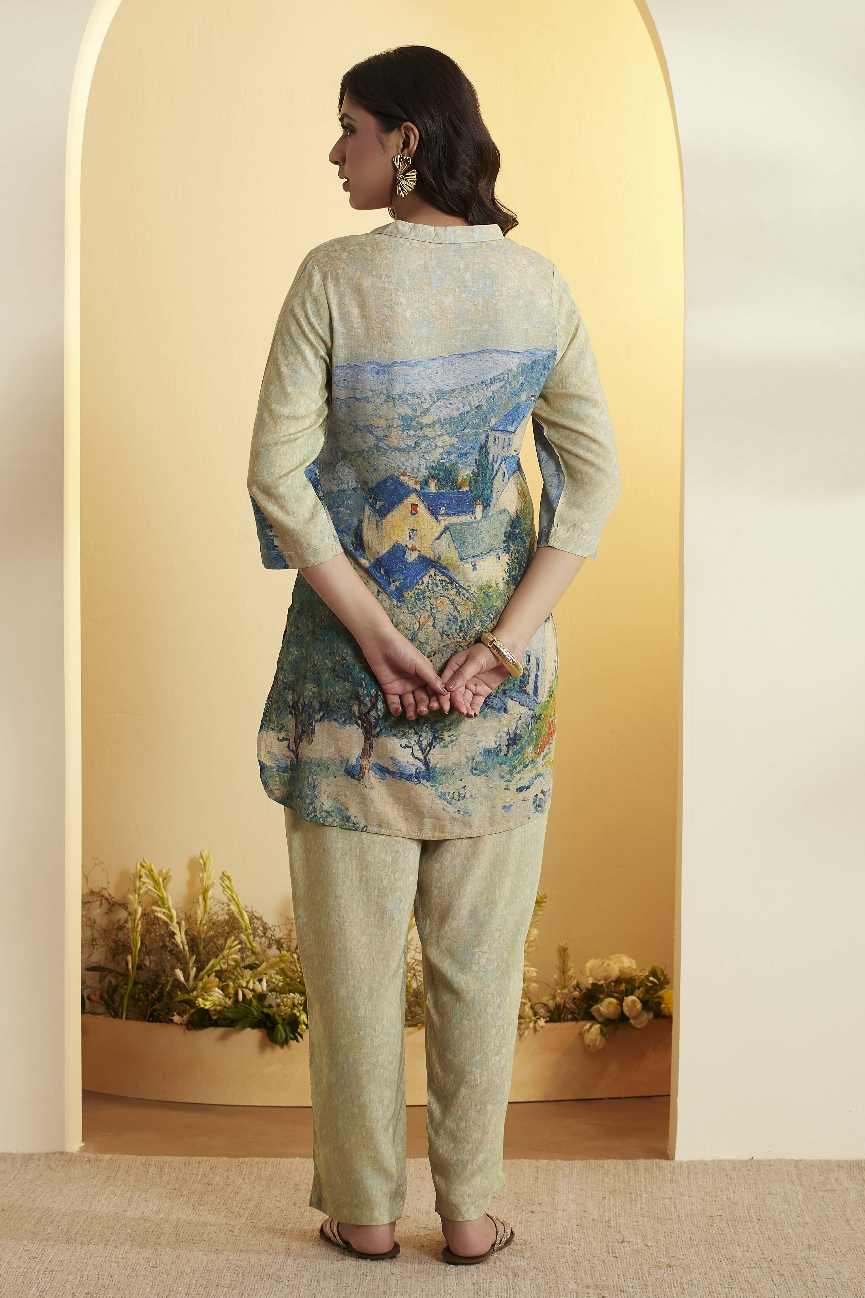Multicolour Viscose Rayon Graphic Printed Kurta Set image number 5