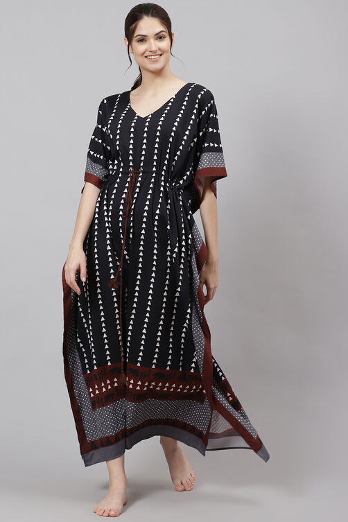 Black Straight Cotton Printed Sleepwear image number 2