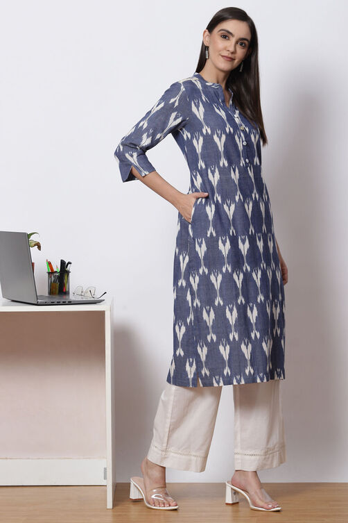 Blue & White Cotton woven 2 Piece Set image number 5
