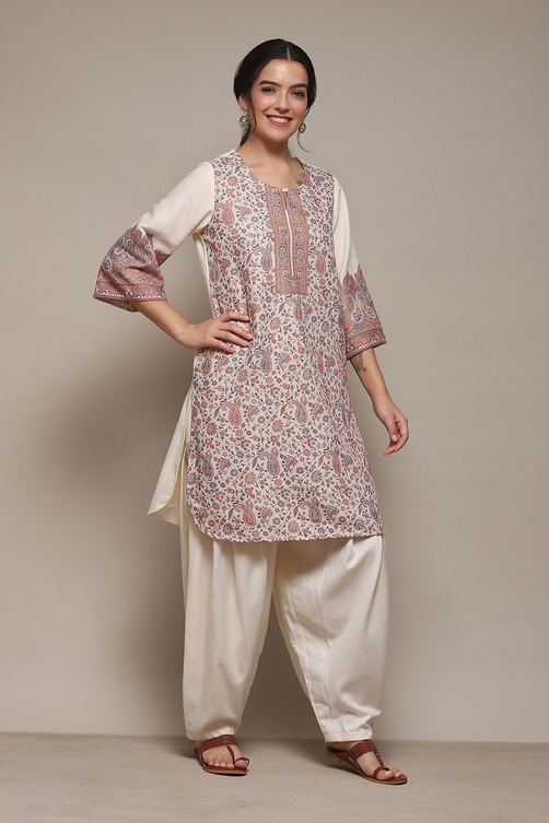 Off White Cotton Blend Straight Yarndyed 2 Piece Set image number 3