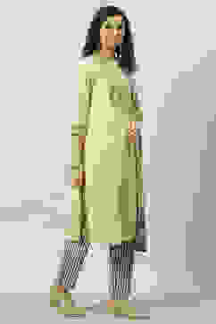 Beige Straight Kurta Regular Pants Suit Set image number 6