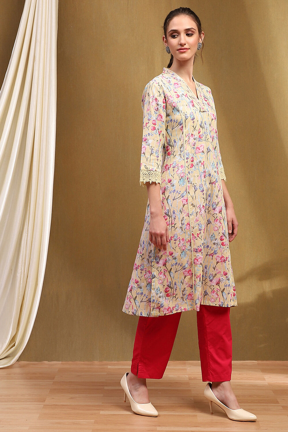 Beige Cotton Straight Kurta image number 3