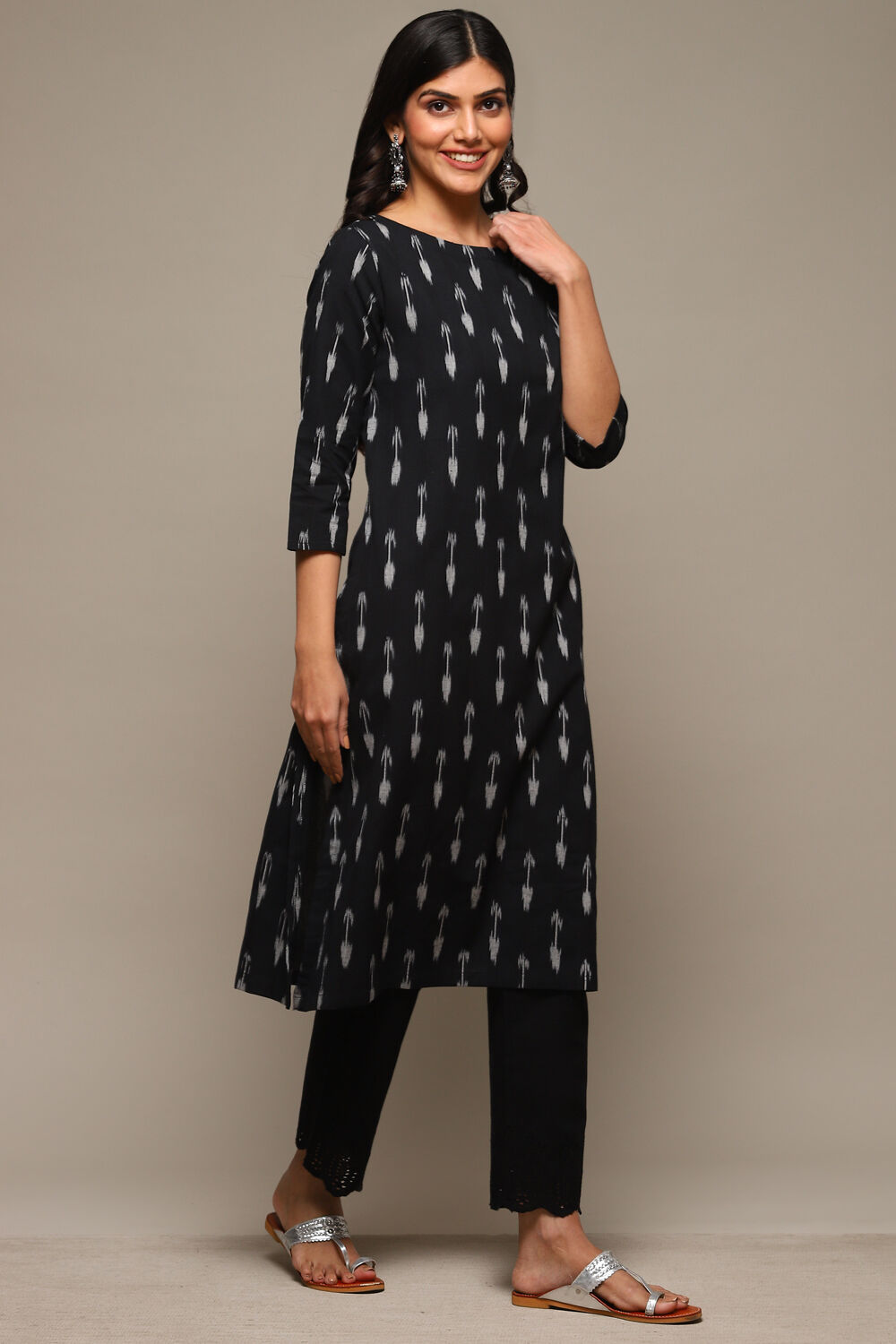 Black Cotton IKAT Flared Yarndyed Kurta image number 3