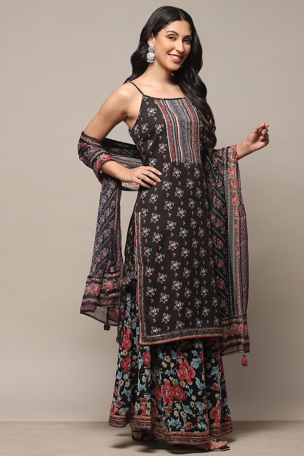 Black Linen Blend Straight Suit set image number 6