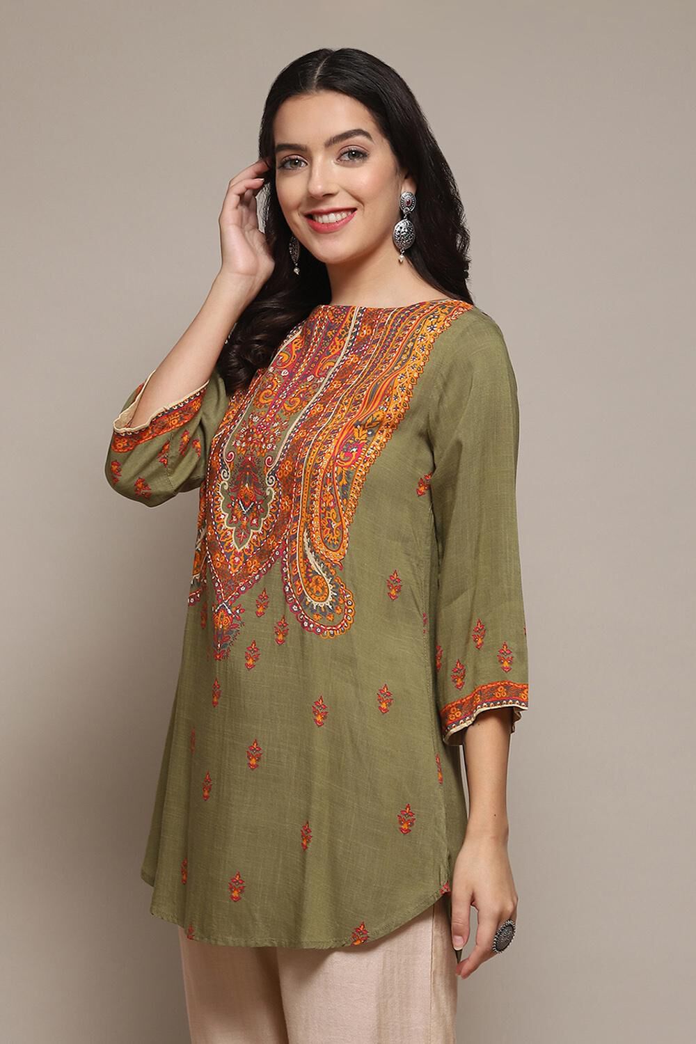 Brown LIVA Straight Printed Kurti image number 2