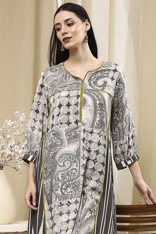Ivory and Grey Printed Straight Kurta image number 6