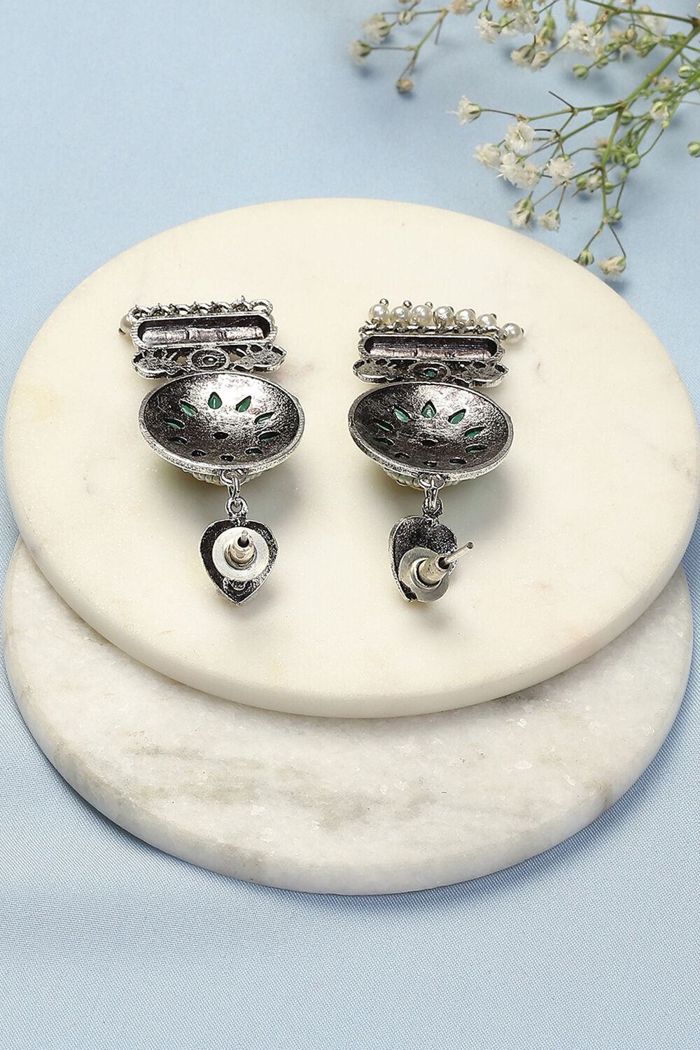 Oxidised Green Brass Earrings image number 2