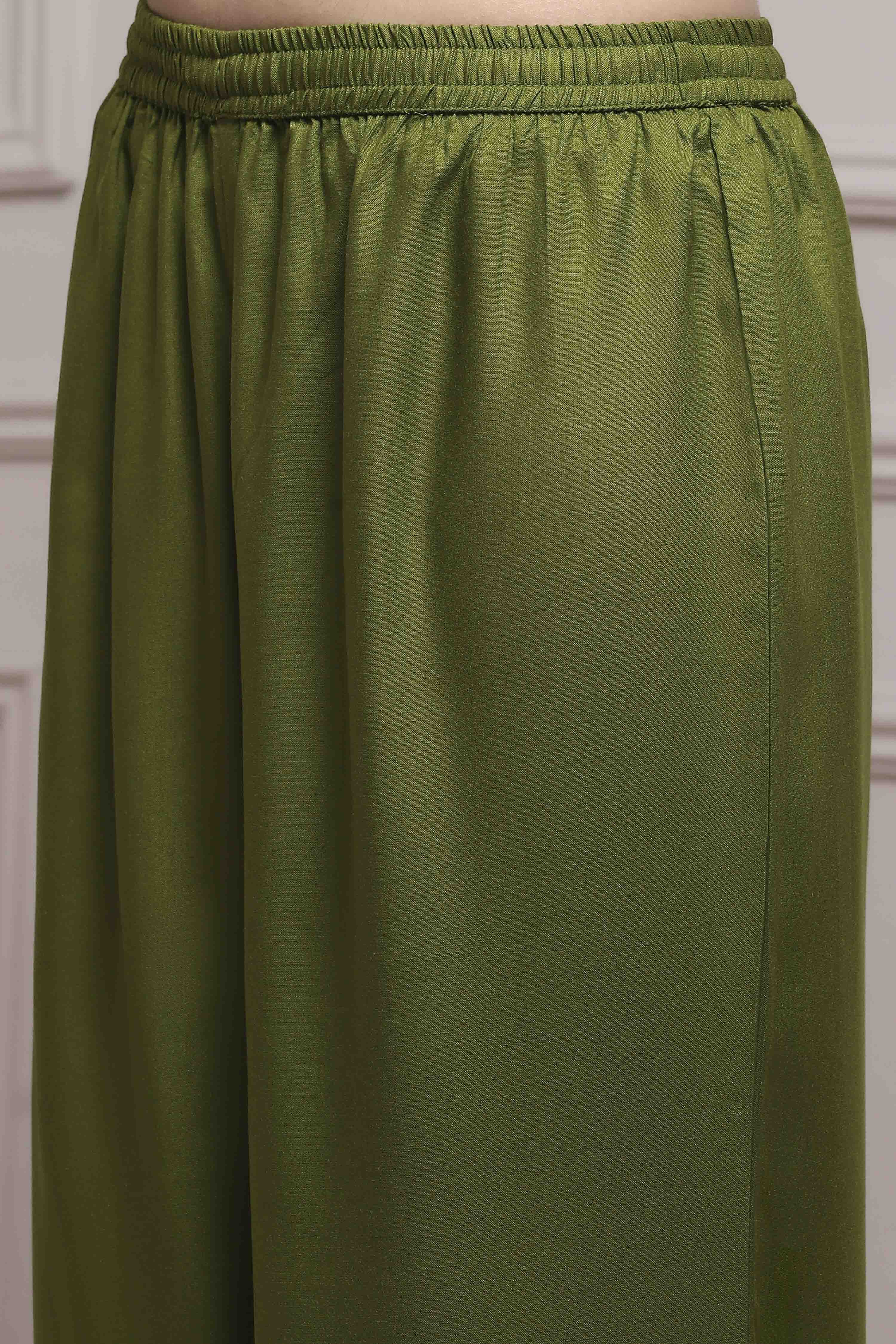 Green Embroidered Kalidar Suit Set image number 2