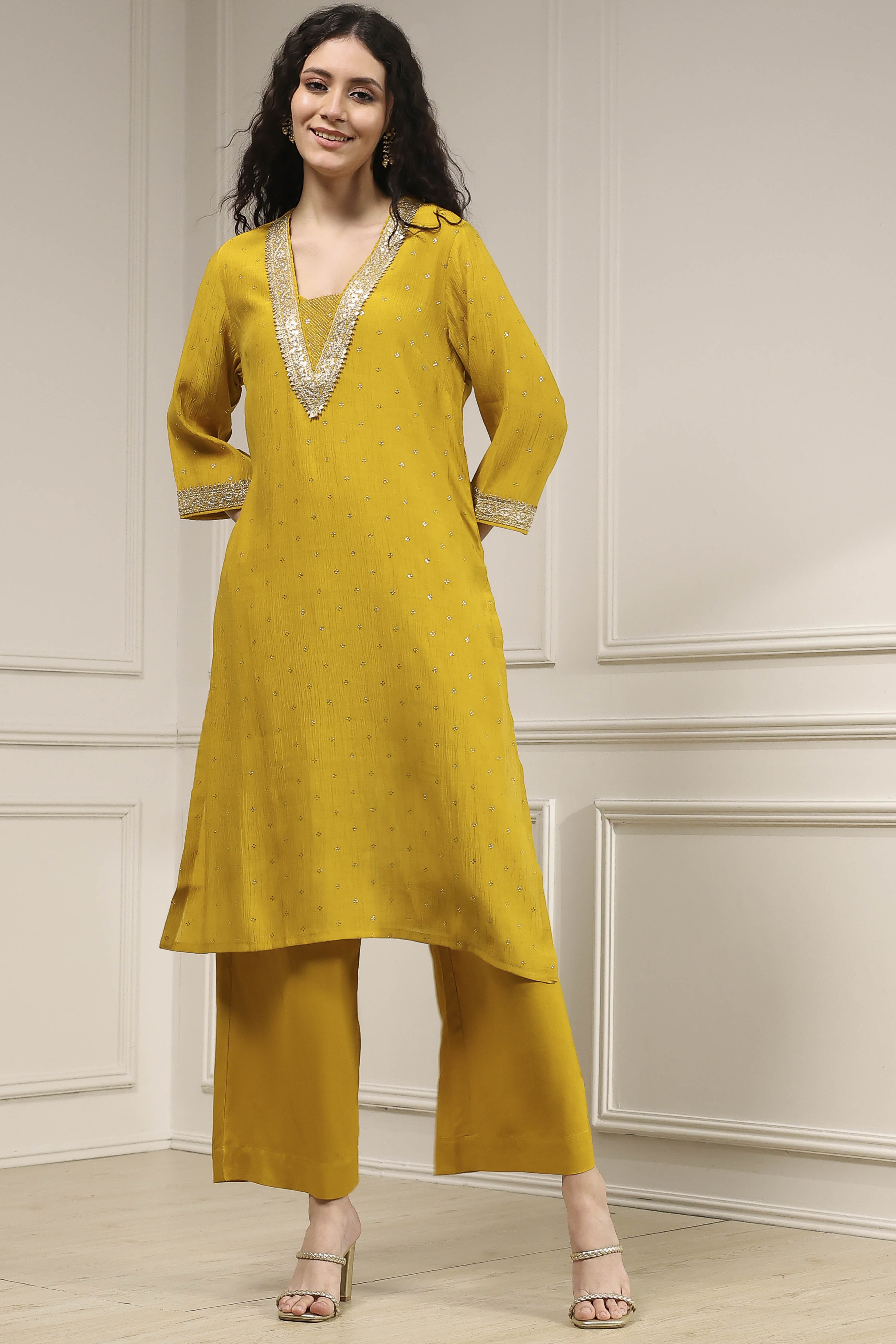 Yellow Metallic Pattern Straight Kurta image number 6