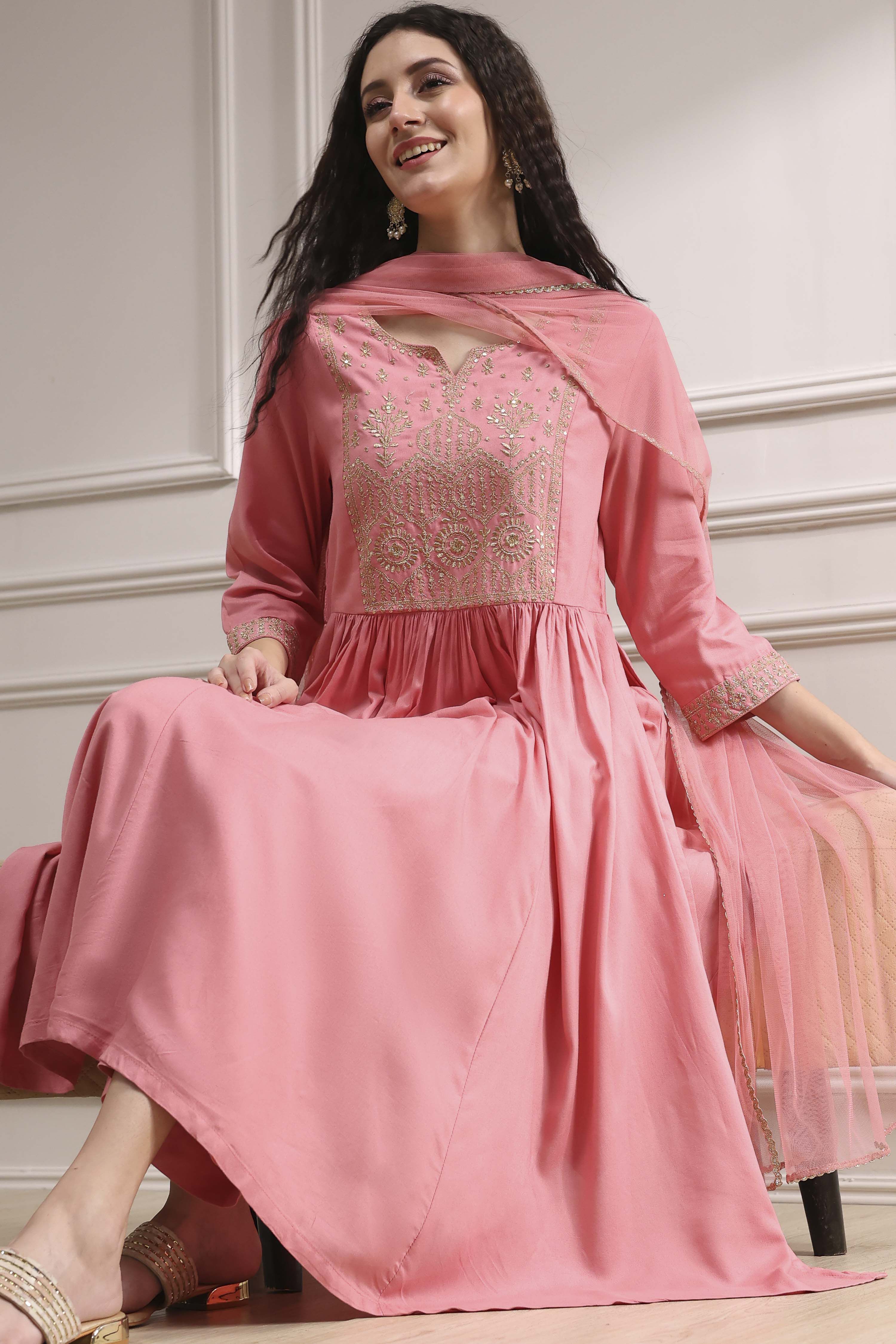 Black Embroidered Gathered Suit Set image number 7