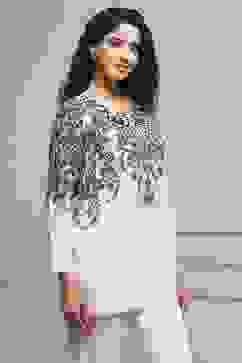 Black and White Art Silk Printed Straight Short Kurta image number 4