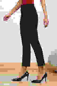 Black Solid Stretchable Slim Fit Pants image number 2