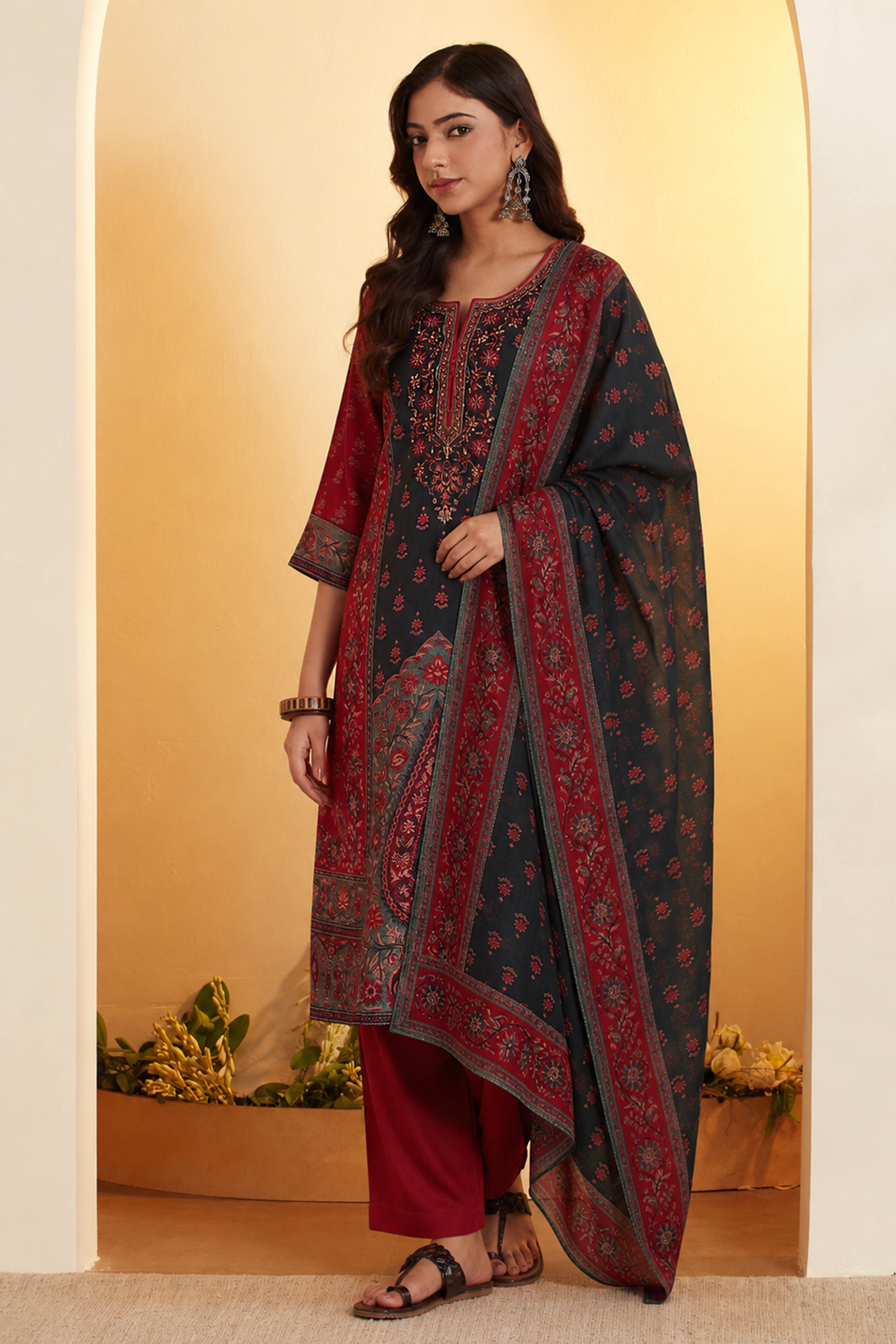 Maroon Cotton Silk Straight Suit Set image number 3
