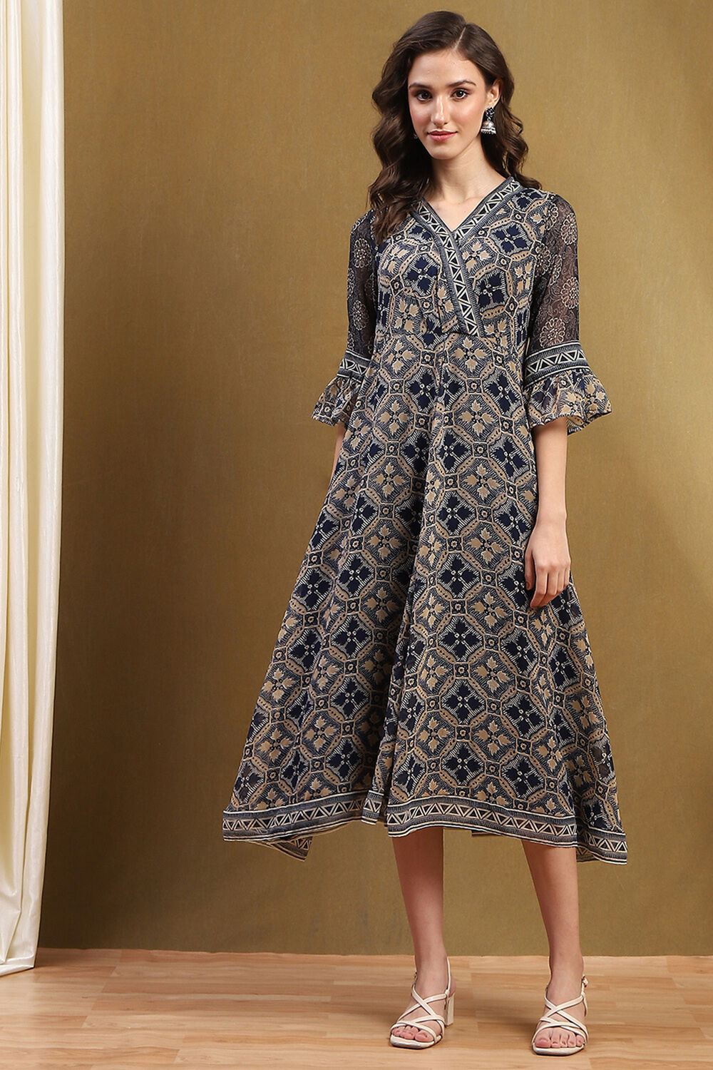 Blue Georgette Floral Printed Flared Dress image number 5