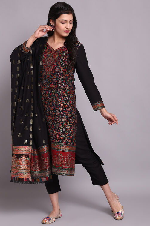Black Woolen A-Line Kurta Narrow Pants Suit Set image number 5