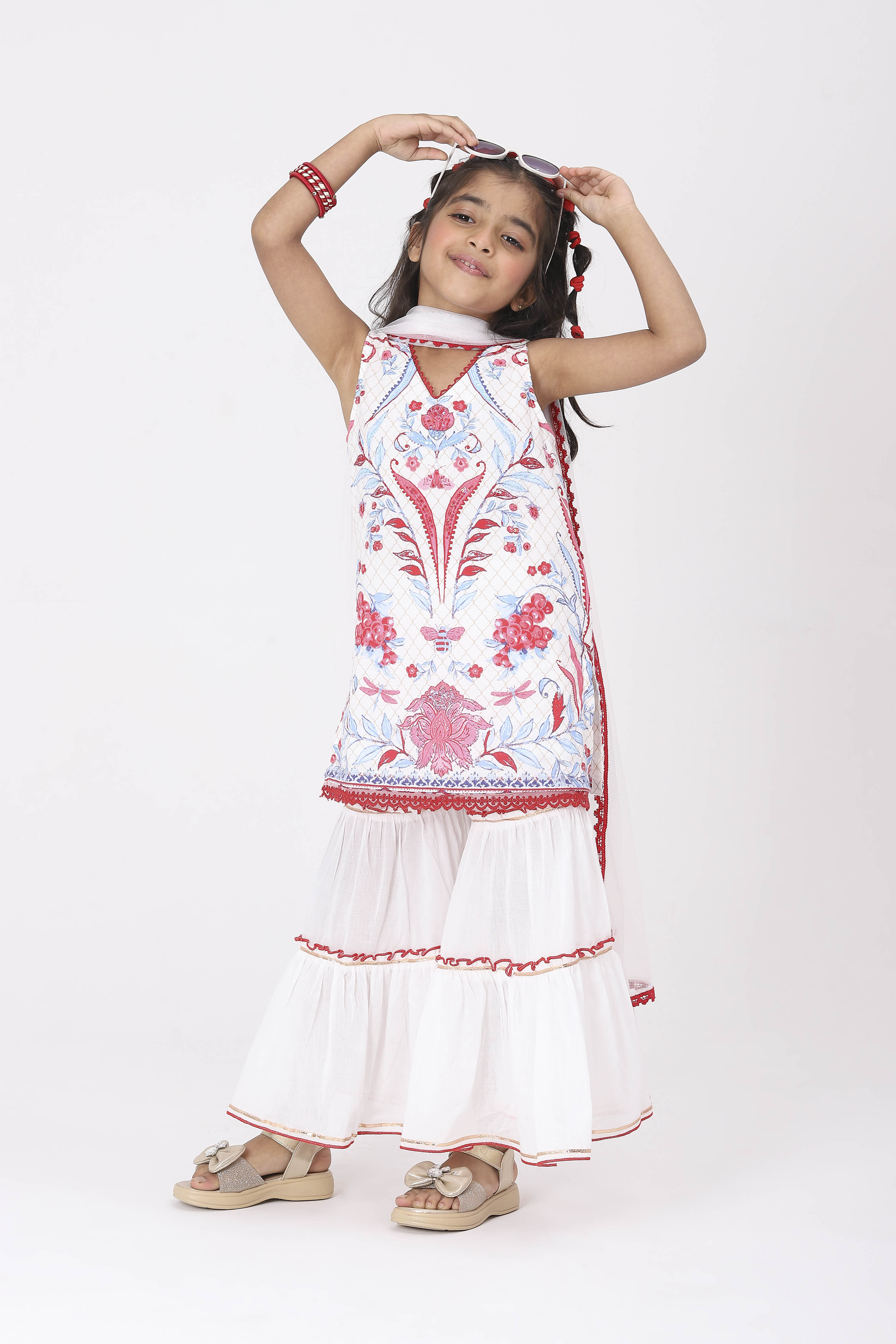 White Cotton Printed Straight Suit Set image number 0