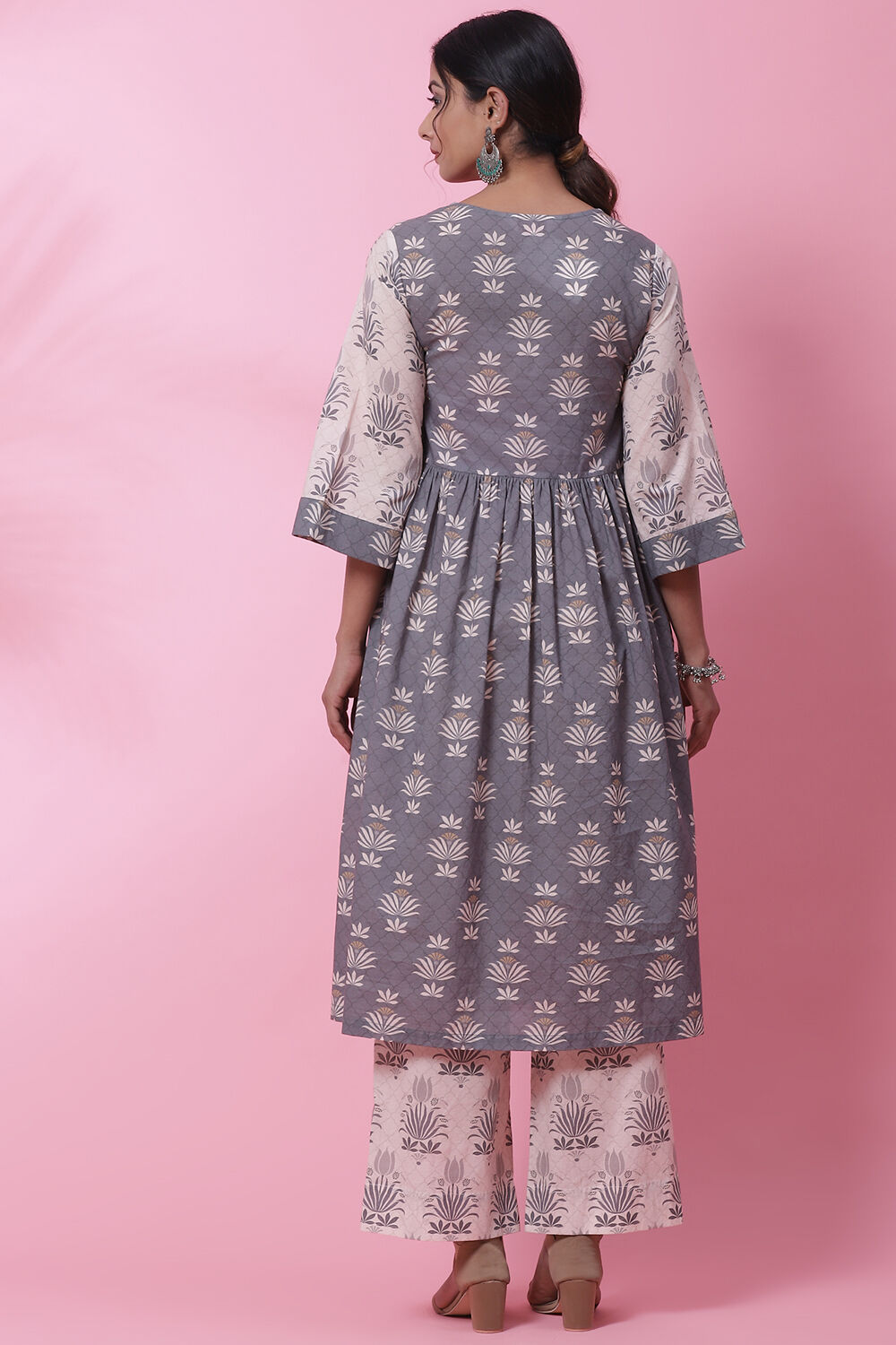 Peach Cotton Flared Kurta Set image number 4