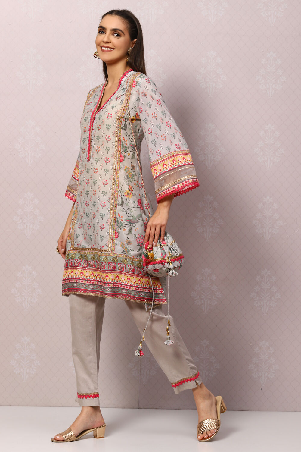 Grey Art Silk Straight Kurta Slim Pant Suit Set image number 3