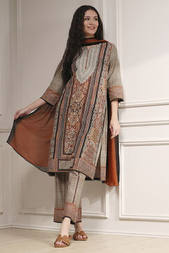 Brown Cotton Printed Straight Suit Set image number 6