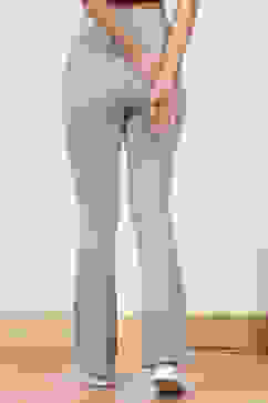 Grey Solid Stretchable Bootcut Slim Fit Pants image number 5