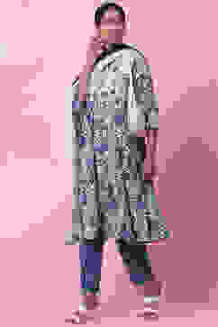 White and Blue Cotton Flared Kurta Slim Pant Suit Set image number 7