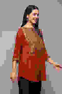 Brown LIVA Straight Printed Kurti image number 4