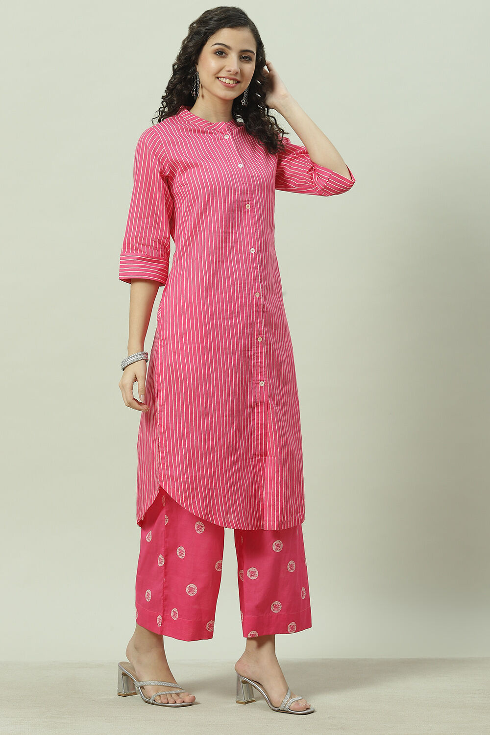 Black Cotton Straight Kurta Pants Set image number 3