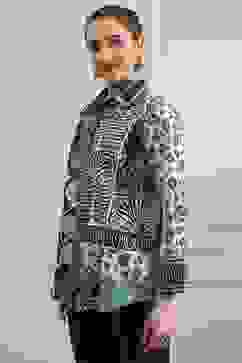 Black Cotton Printed Straight Shirt image number 2