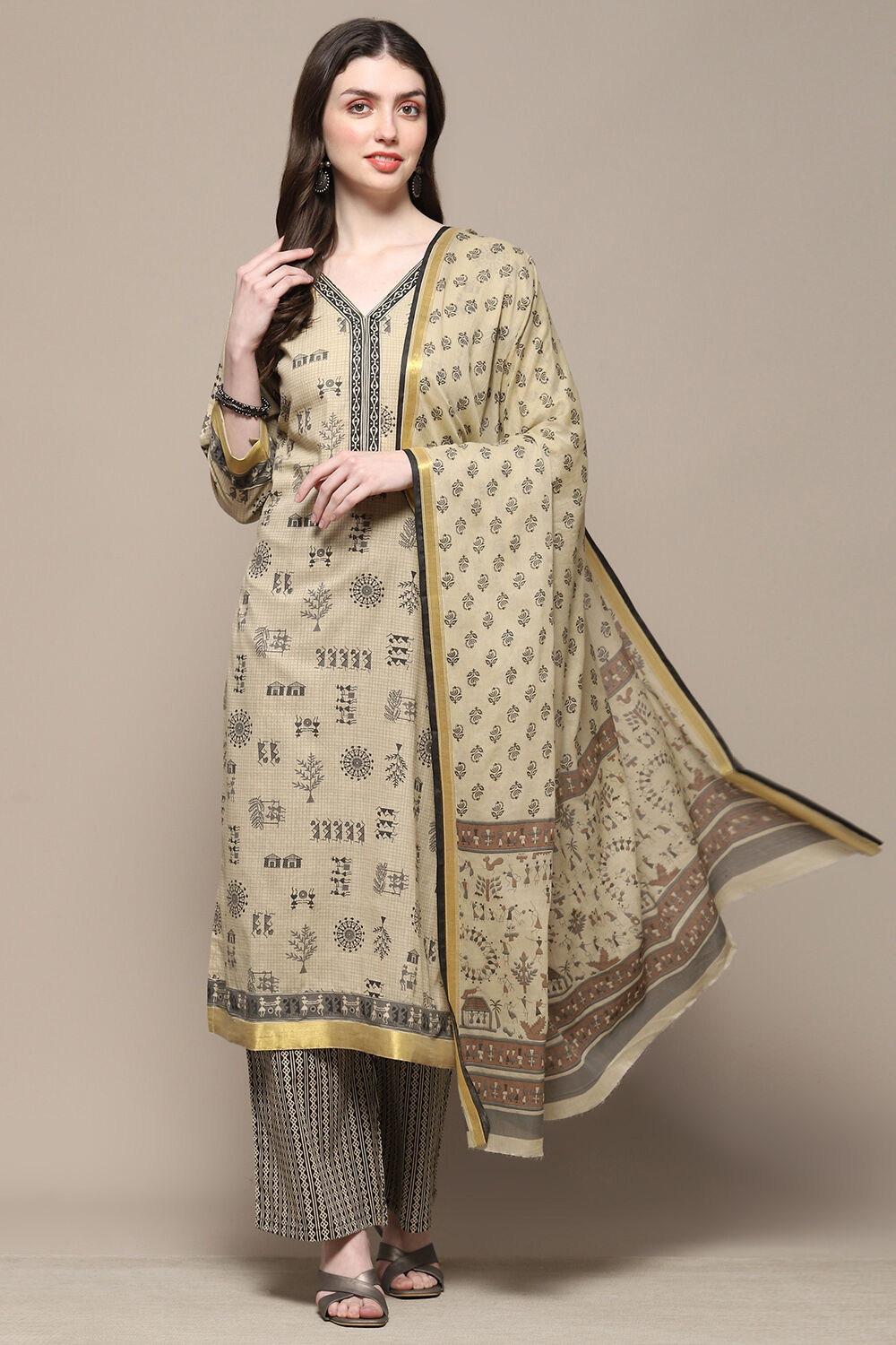 Grey Cotton African Screen Printed Unstitched Suit Set image number 8