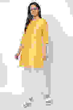 Yellow Poly Cotton Short Yarndyed Kurti image number 5