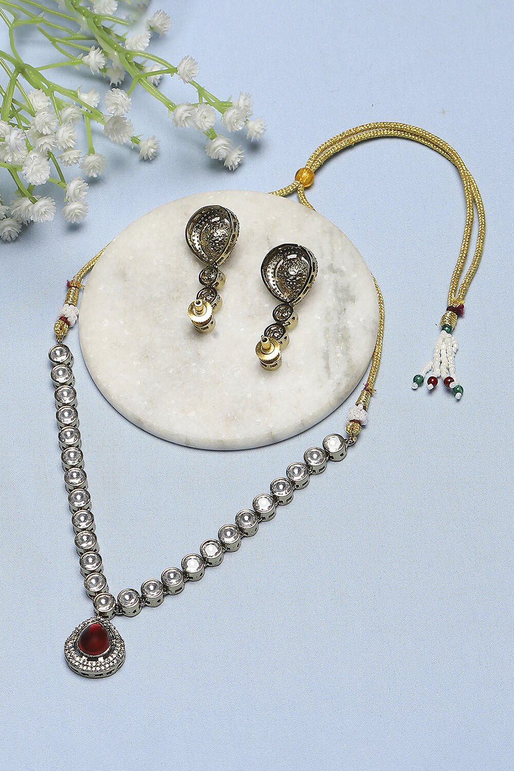 Red Brass Necklace Set image number 2