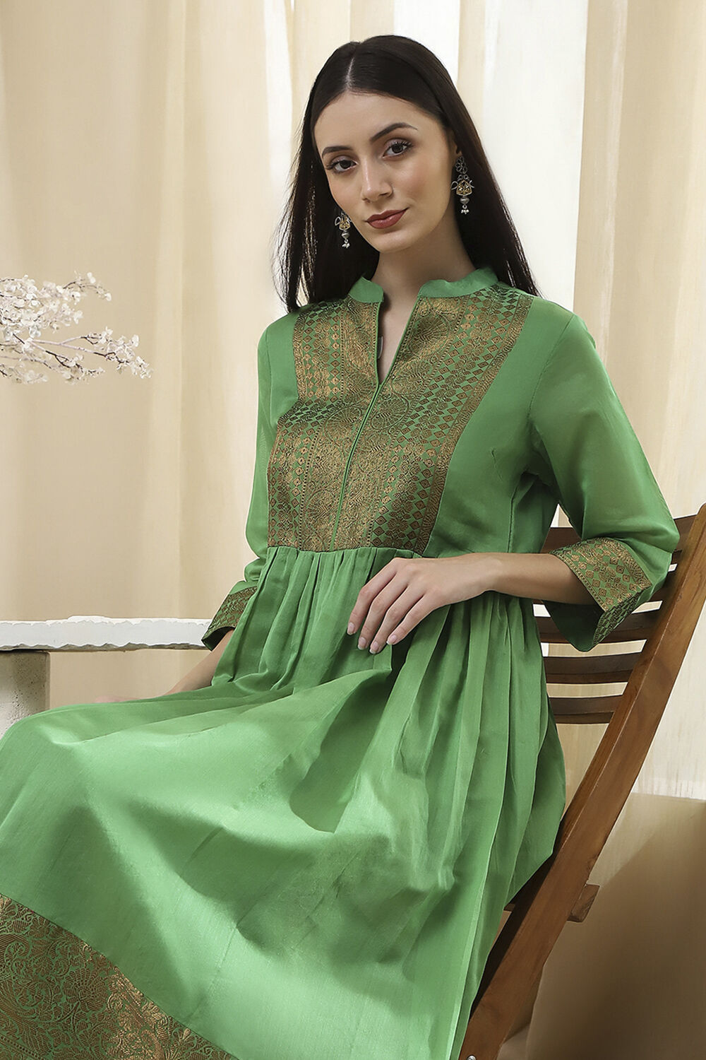 Green Yarn-Dyed Flared Kurta image number 1