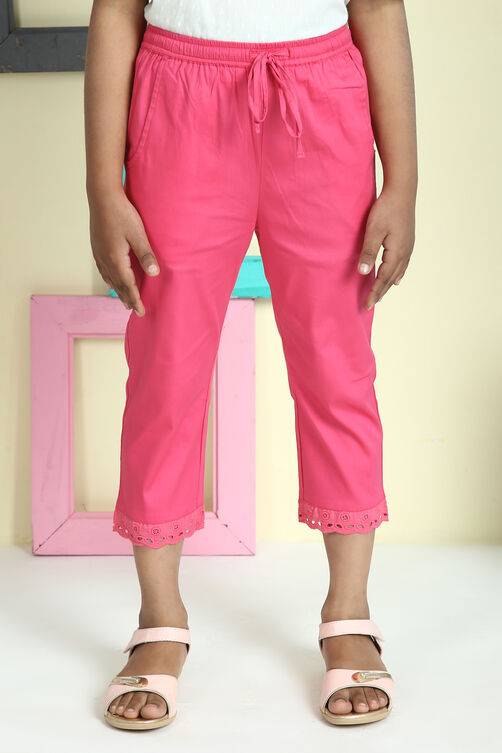 Blue Cotton Lycra Capris image number 3