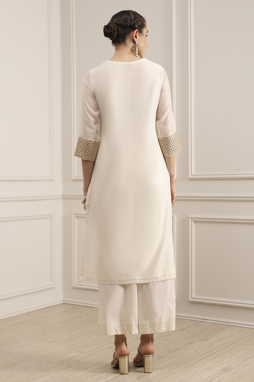 Off-White Embroidered Straight Suit Set image number 4