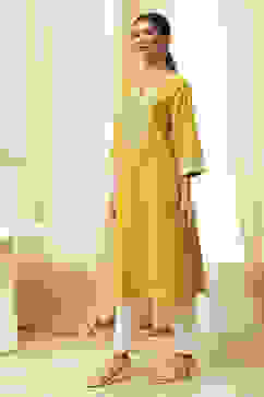 Green Pure Cotton Embroidered Straight Kurta image number 2